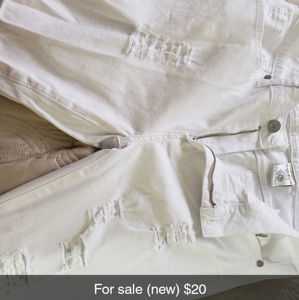 White shredded pants (new,)